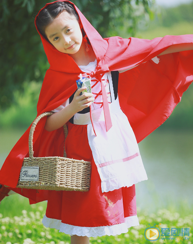 安淇爾紅衣女孩 安淇爾高清寫真_安淇爾高清劇照