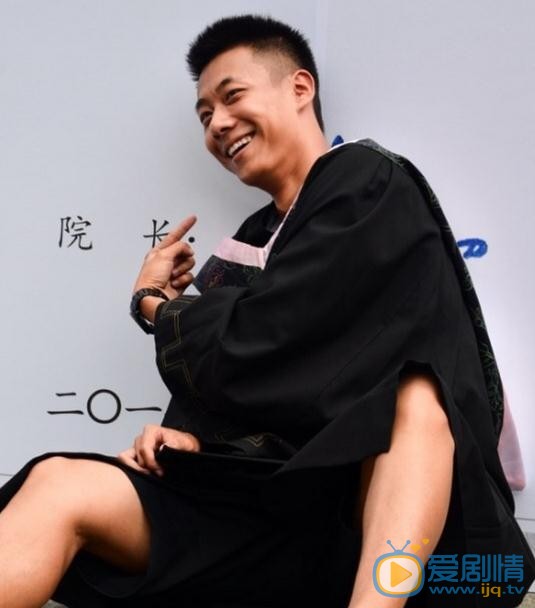 致我们单纯的小美好吴柏松是谁演的？吴柏松扮演者高至霆个人资料、写真及生活照欣赏